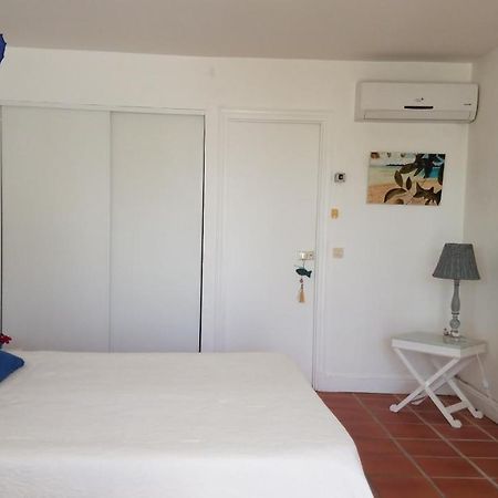 Appartement Rez-De-Chaussee De Villa A 1 Minute De La Plage Сен-Франсуа Екстер'єр фото