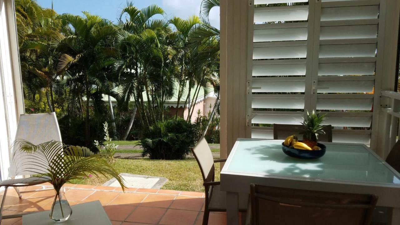 Appartement Rez-De-Chaussee De Villa A 1 Minute De La Plage Сен-Франсуа Екстер'єр фото