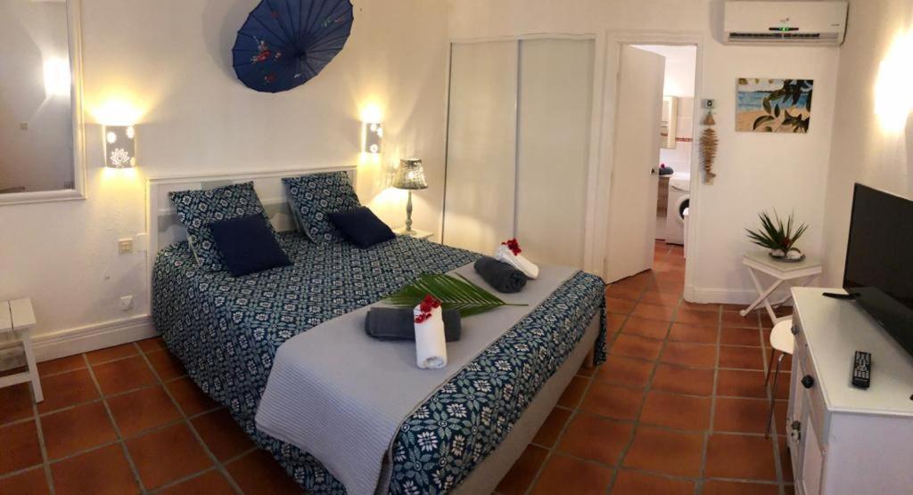 Appartement Rez-De-Chaussee De Villa A 1 Minute De La Plage Сен-Франсуа Екстер'єр фото